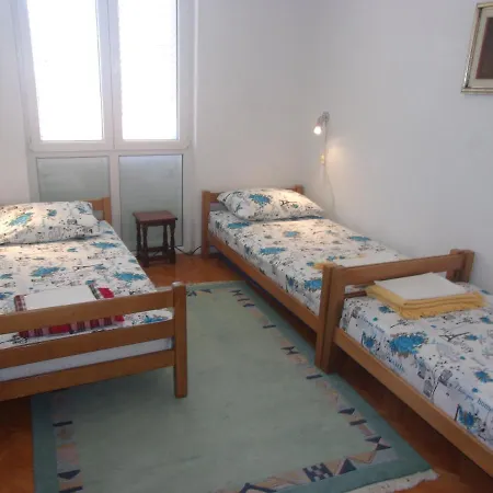 Port Hostel